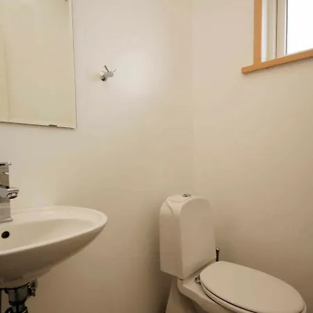Four-bedroom Holiday In 別荘 *